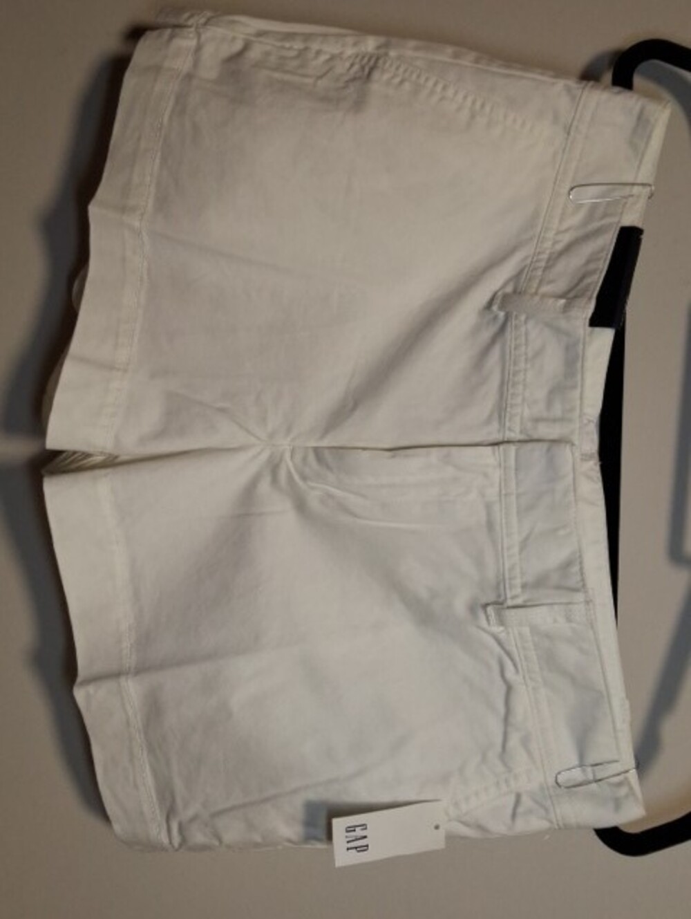 NWT GAP City Short White Size 8 Mid Rise 3" Inseam Chino Shorts New